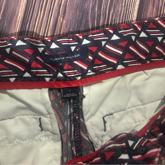 Tommy Hilfiger Geometric Patterned Women's Shorts - Picture 5 of 8